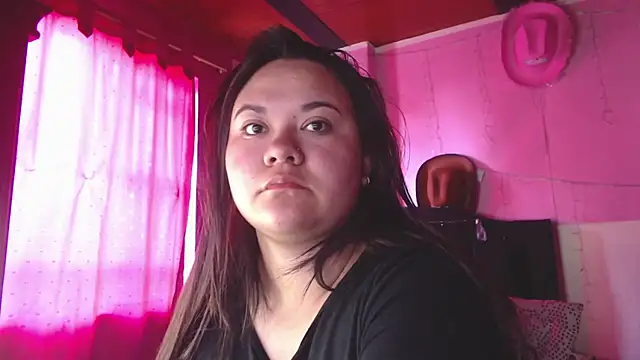 NikkiRous  online show from April 1, 1:23 pm