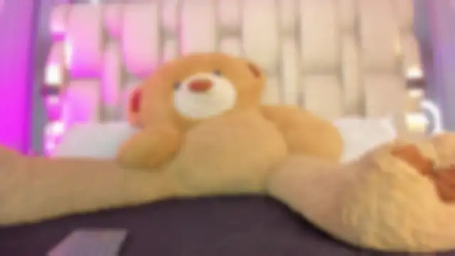  LauraTaylor  online show from October 15, 7:47 pm