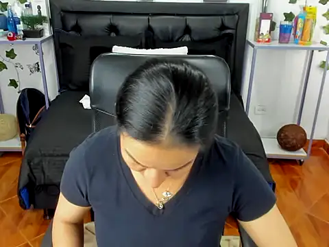 Violeta stilll online show from November 13, 7:24 pm