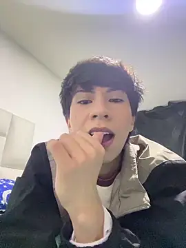 evaevanscute online show from May 22, 1:35 am