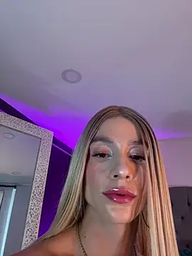 Snapshot of miaromanove_ss chatting on February 27, 11:54 am miaromanove ss online show from February 27, 11:54 am