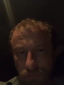 BIGWHITECOCKDOC36 online show from December 27, 4:04 am