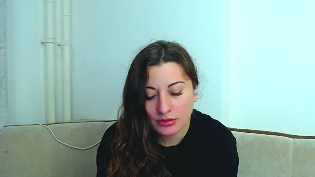 Helen Adams  online show from January 9, 7:52 am