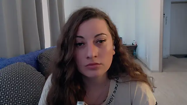 Snapshot of Helen_Adams_ chatting on June 29, 10:15 am Helen Adams online show from June 29, 10:15 am