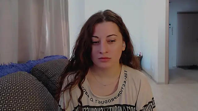 Snapshot of Helen_Adams_ chatting on July 15, 5:23 am Helen Adams online show from July 15, 5:23 am