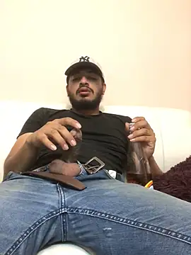 Snapshot of StripArt_ chatting on November 7, 3:50 am StripArt online show from November 7, 3:50 am