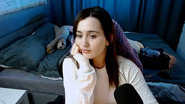 Snapshot of KiraYammy chatting on February 6, 12:43 am KiraYammy online show from February 6, 12:43 am