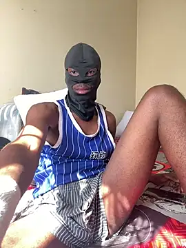 Gifttheskimaskboy online show from August 5, 10:29 am