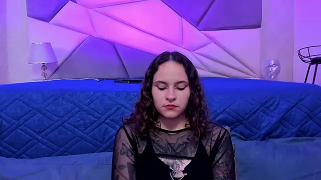 Snapshot of AnnyThompson_ chatting on January 22, 1:31 am AnnyThompson online show from January 22, 1:31 am