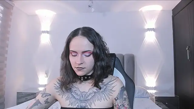 AnnyThompson  online show from January 14, 10:14 pm