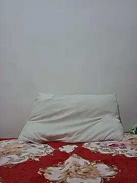 Snapshot of altinya chatting on June 15, 11:29 pm altinya online show from June 15, 11:29 pm