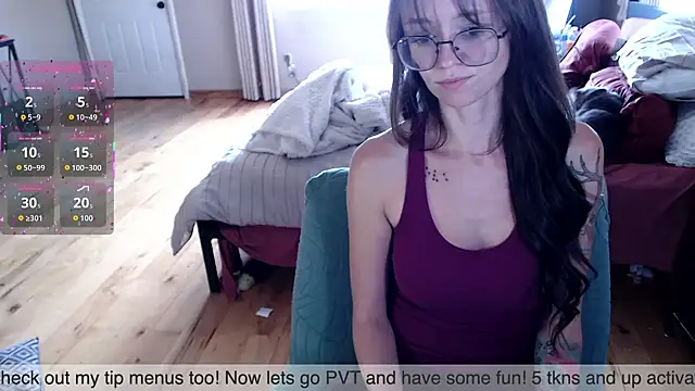 Snapshot of Plantbabeee chatting on October 1, 5:08 pm Plantbabeee online show from October 1, 5:08 pm