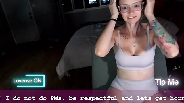 Plantbabeee online show from July 12, 4:14 am