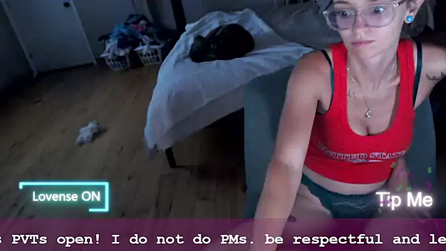 Plantbabeee online show from July 29, 4:21 am