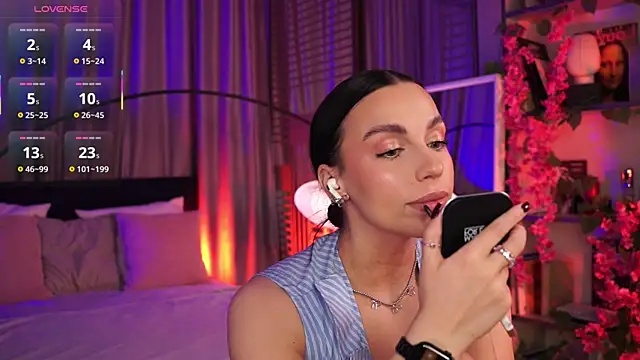 LunaNight online show from October 26, 8:26 pm