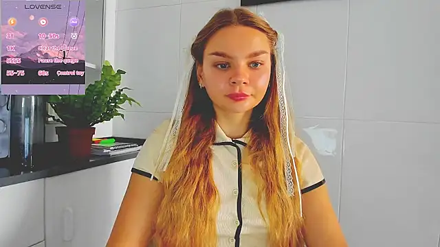 Molly sweetie online show from July 9, 6:28 am