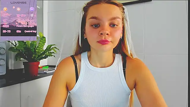 Molly sweetie online show from July 16, 6:41 am