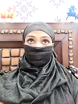 Snapshot of Yours-Bebo chatting on January 12, 3:46 pm Yours-Bebo online show from January 12, 3:46 pm