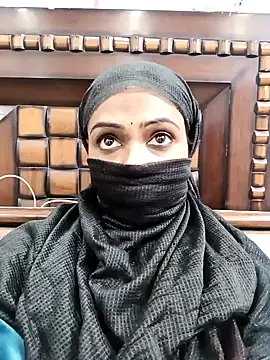 Snapshot of Yours-Bebo chatting on January 21, 9:25 pm Yours-Bebo online show from January 21, 9:25 pm