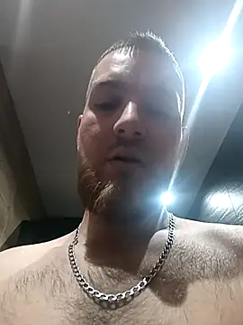 Snapshot of Sweet_bear69 chatting on April 13, 10:04 pm Sweet bear69 online show from April 13, 10:04 pm