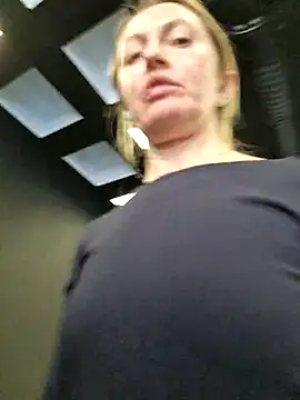 Miss    Mia  online show from November 24, 10:59 am