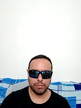 ElSunEagle online show from April 18, 2:26 am