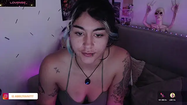 Snapshot of abril666 chatting on October 27, 4:33 pm abril666 online show from October 27, 4:33 pm