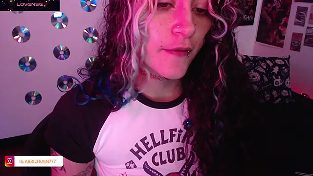 Snapshot of abril666 chatting on November 12, 5:02 pm abril666 online show from November 12, 5:02 pm