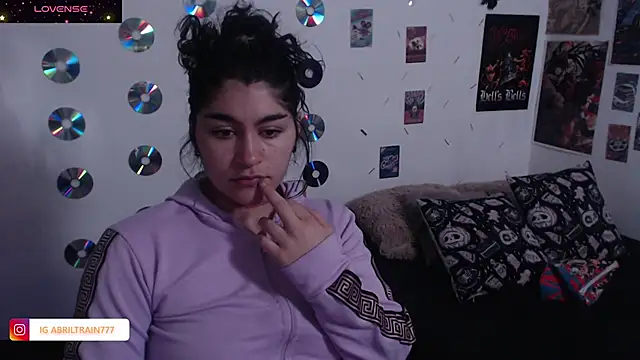 Snapshot of abril666 chatting on November 20, 4:07 pm abril666 online show from November 20, 4:07 pm