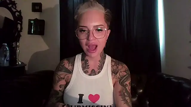 Rubyrichhxo online show from September 14, 10:25 am