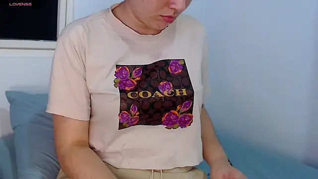 sofi-rojas1 online show from November 30, 11:20 pm