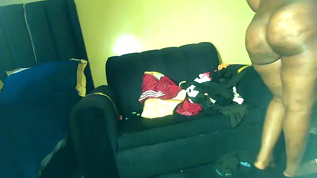 Mila Melanie online show from April 2, 1:42 pm