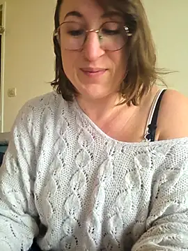 Snapshot of minierose chatting on February 15, 12:03 pm minierose online show from February 15, 12:03 pm