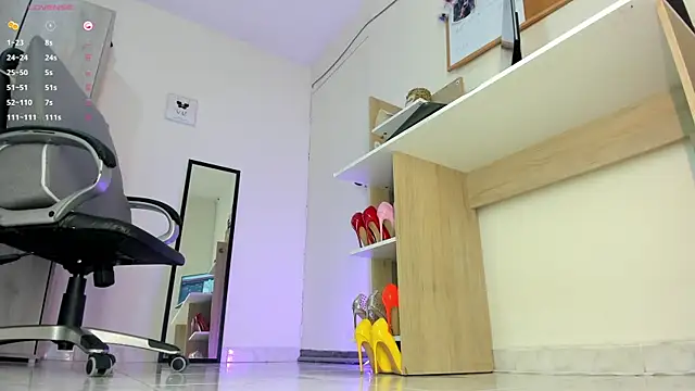 dakofeet online show from October 6, 7:55 pm