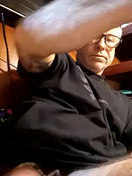 Snapshot of Pcsammy73 chatting on January 22, 1:42 am Pcsammy73 online show from January 22, 1:42 am