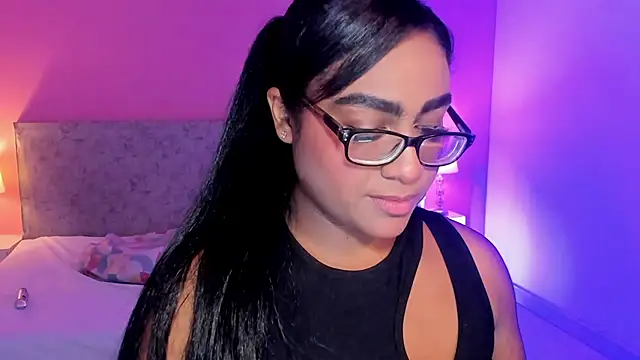 Snapshot of BlakmillerrGilson chatting on October 9, 7:56 pm BlakmillerrGilson online show from October 9, 7:56 pm