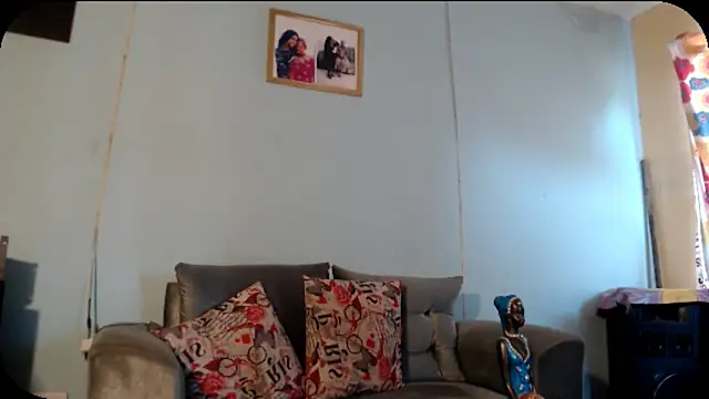 Amazing12inch online show from December 4, 8:51 pm