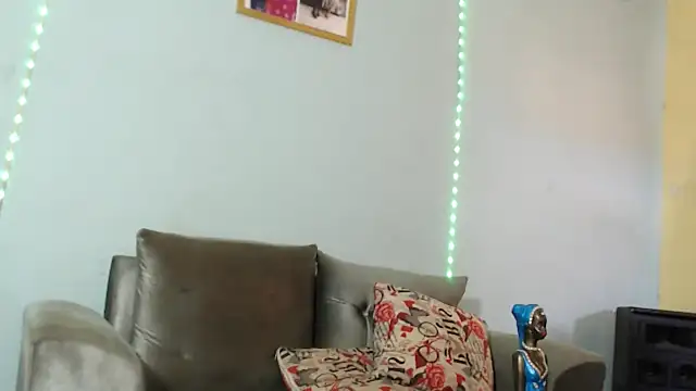 Amazing12inch online show from December 7, 2:46 pm