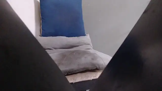 Amazing12inch online show from March 5, 6:04 pm