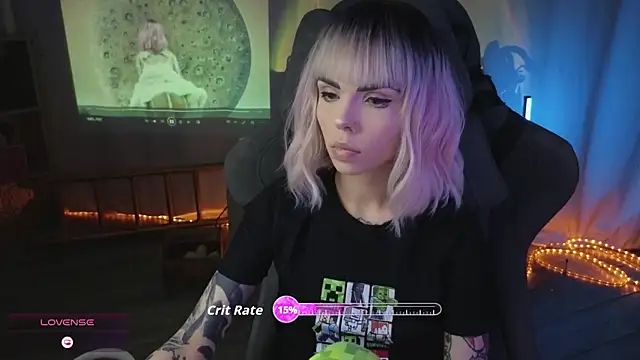 Snapshot of Kerry_Kirk chatting on February 4, 9:31 pm Kerry Kirk online show from February 4, 9:31 pm