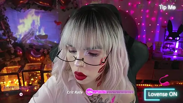 Snapshot of Kerry_Kirk chatting on February 13, 7:32 pm Kerry Kirk online show from February 13, 7:32 pm