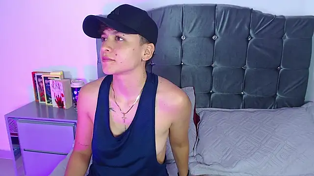 Snapshot of Antonella_Cruz02 chatting on July 13, 3:31 am Antonella Cruz02 online show from July 13, 3:31 am