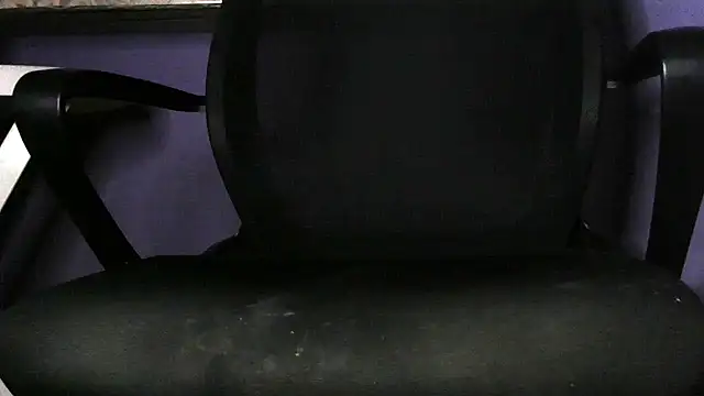 Snapshot of nine9inchdonn chatting on February 24, 8:25 pm nine9inchdonn online show from February 24, 8:25 pm