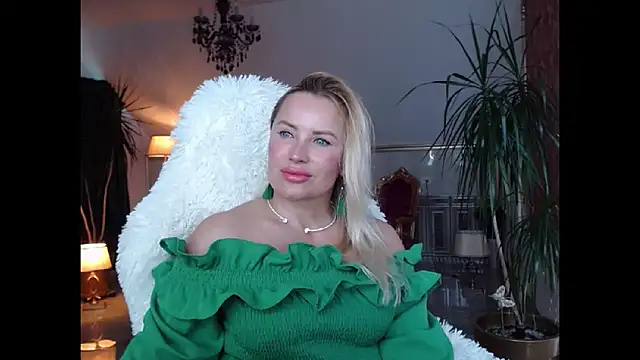 eyesangel22 online show from December 7, 10:23 am