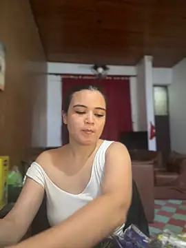 Snapshot of CamilaSofiia chatting on July 8, 11:31 pm CamilaSofiia online show from July 8, 11:31 pm