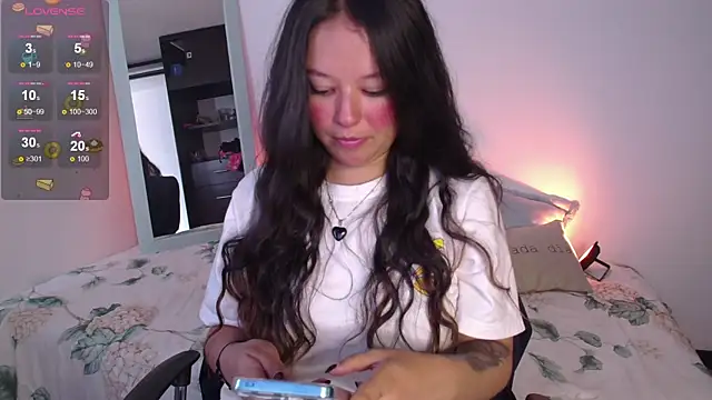 Lexie Thompson10 online show from September 14, 5:23 pm