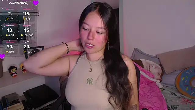 Lexie Thompson10 online show from October 7, 11:46 pm