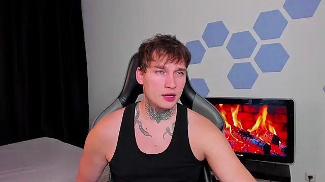 Chris Tyson online show from October 10, 9:25 pm