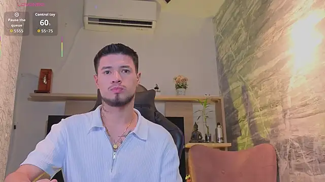 EdwardRoss  online show from June 19, 10:02 pm