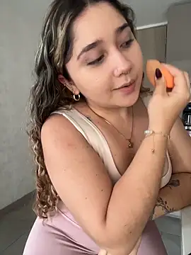 Cherryyquen online show from February 17, 9:32 pm